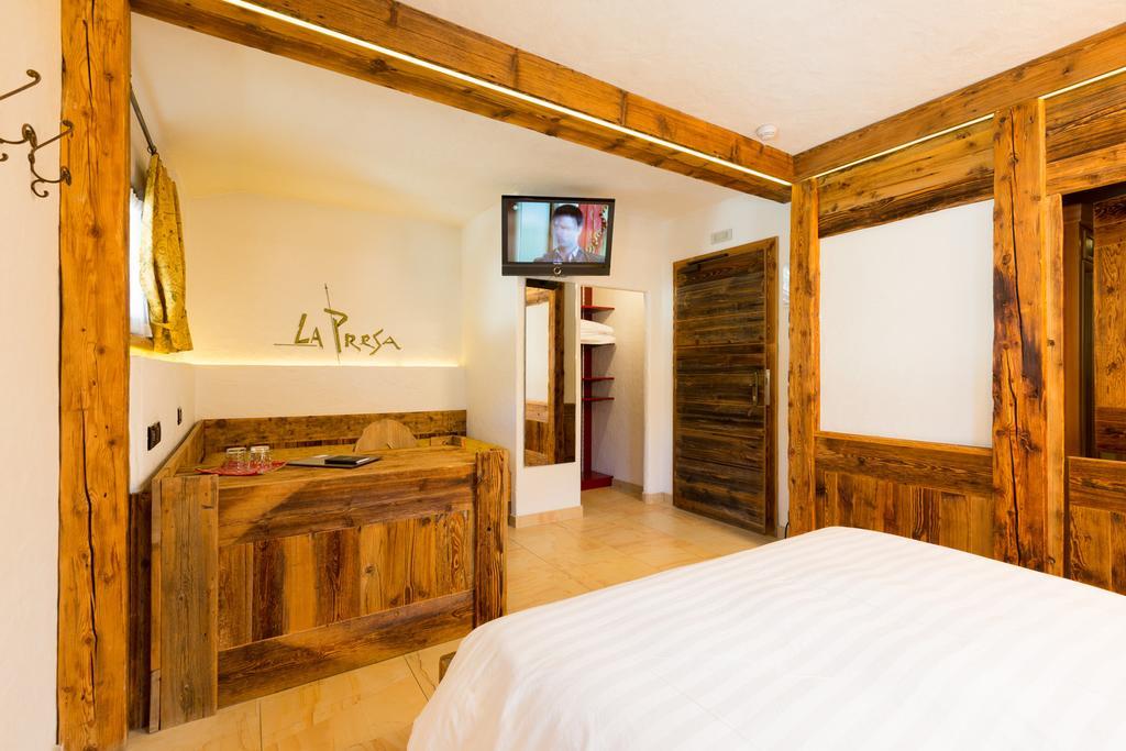 Hotel Pontiglia Ливиньо Экстерьер фото