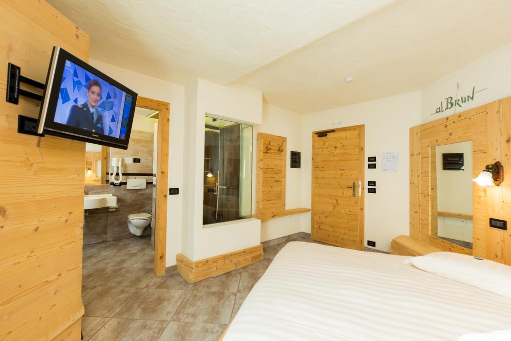 Hotel Pontiglia Ливиньо Экстерьер фото