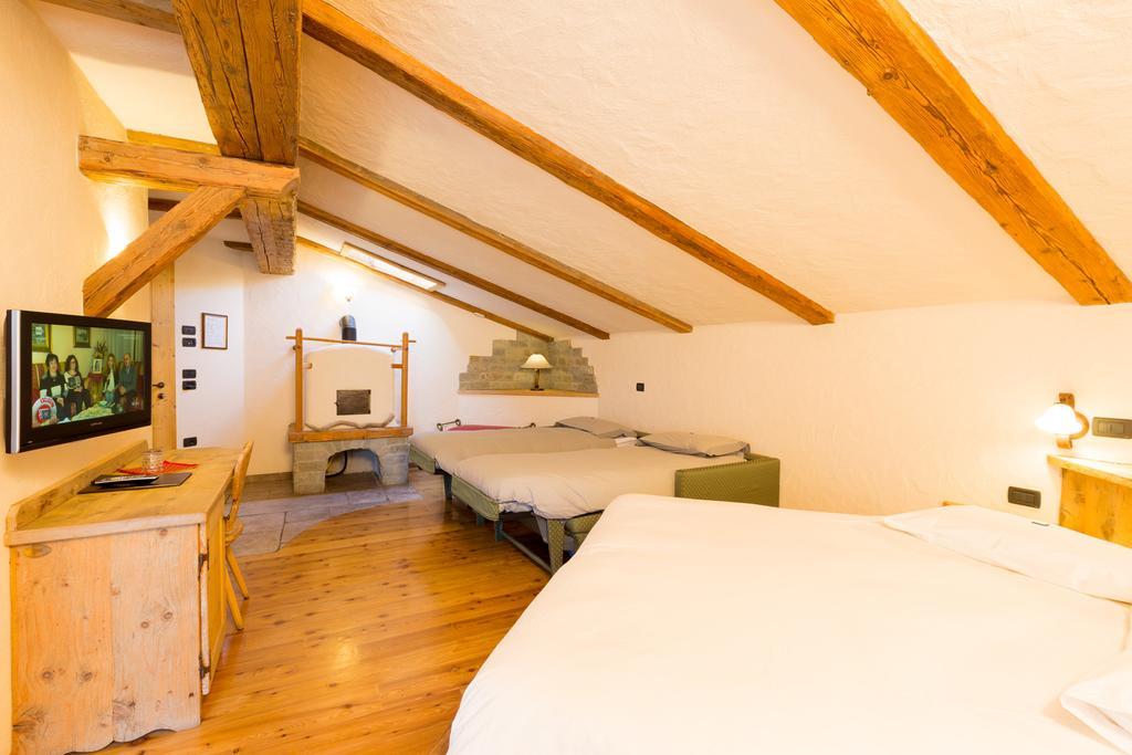 Hotel Pontiglia Ливиньо Экстерьер фото